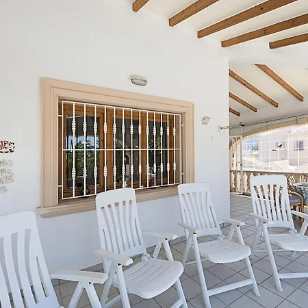 Mona - Plusholidays Calpe